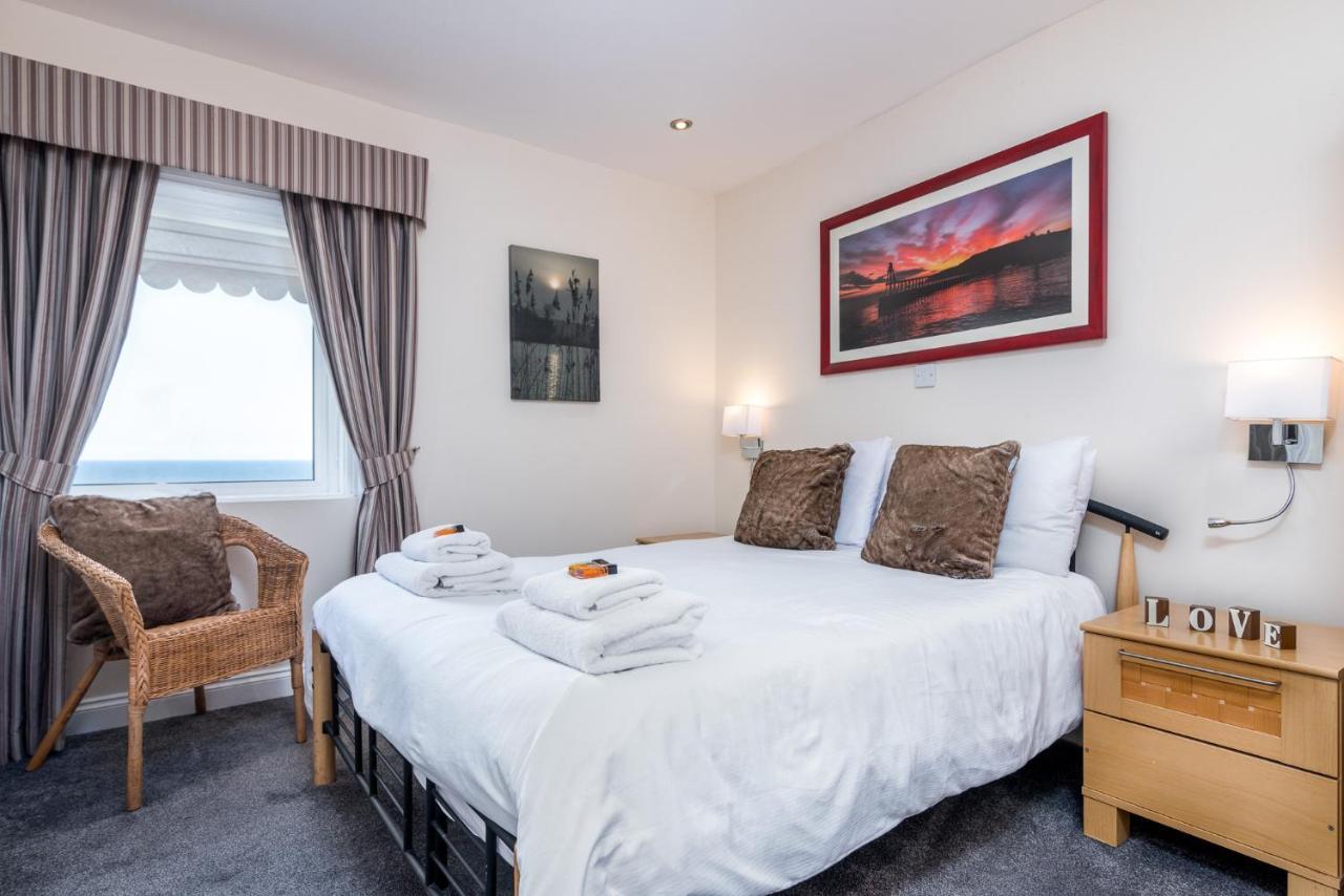 Riviera Guesthouse Whitby Esterno foto