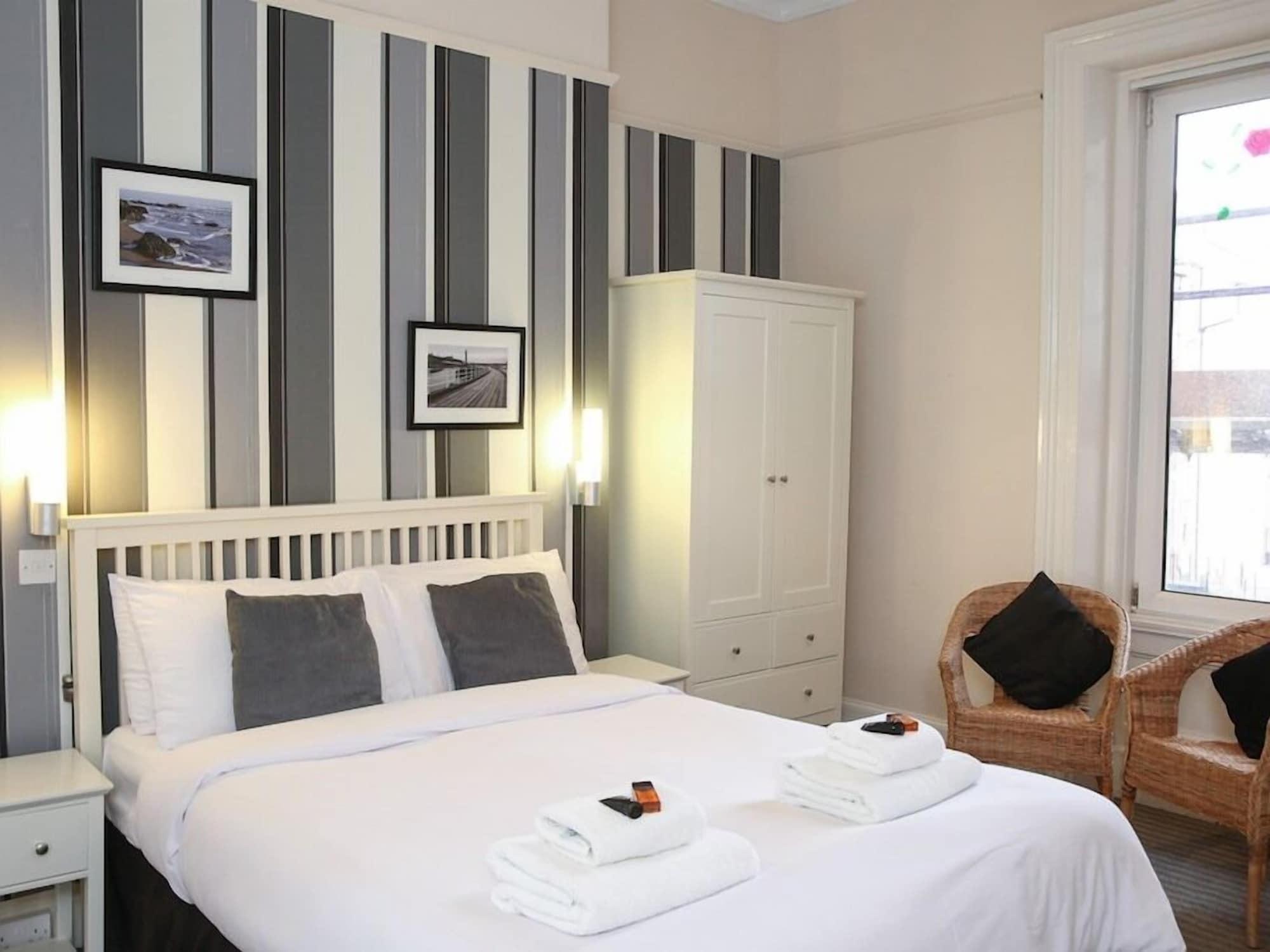 Riviera Guesthouse Whitby Esterno foto