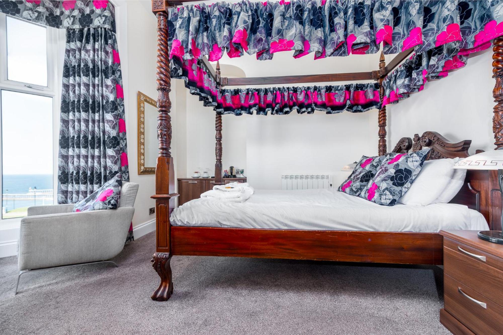 Riviera Guesthouse Whitby Esterno foto